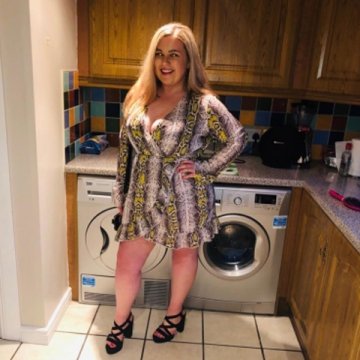 bootyliciousArya from Greater London,United Kingdom